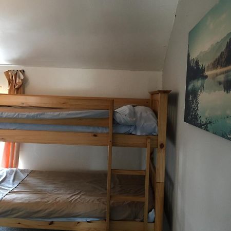 Pantyrathro International Hostel Carmarthen Dış mekan fotoğraf