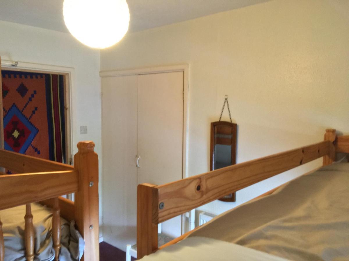 Pantyrathro International Hostel Carmarthen Dış mekan fotoğraf