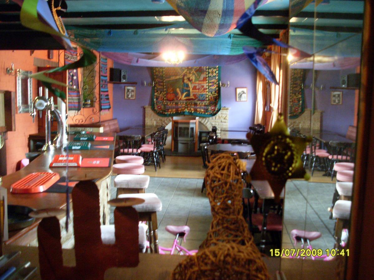 Pantyrathro International Hostel Carmarthen Dış mekan fotoğraf