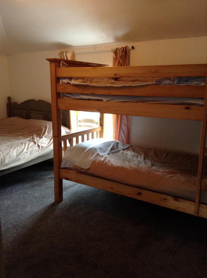 Pantyrathro International Hostel Carmarthen Dış mekan fotoğraf