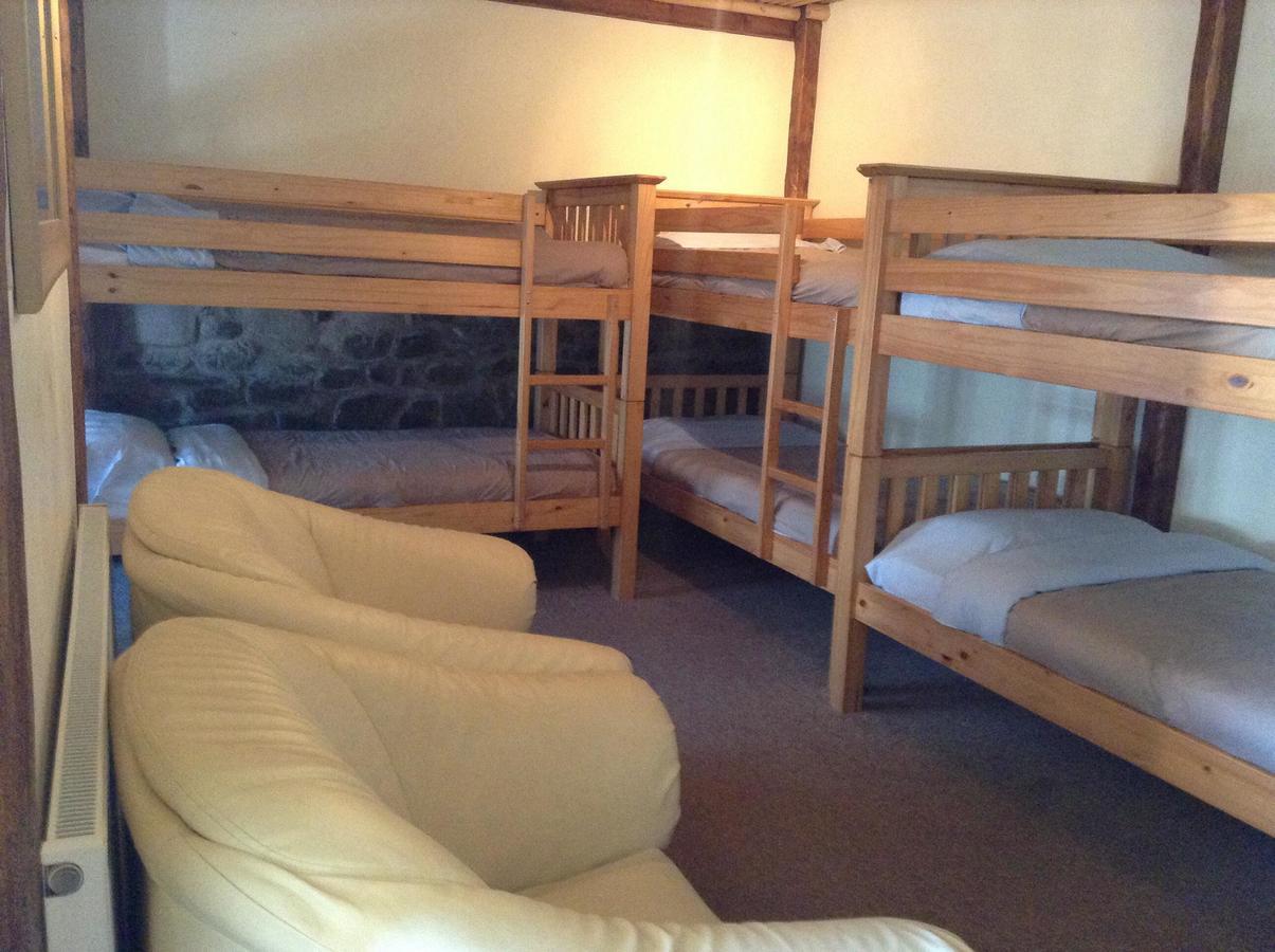 Pantyrathro International Hostel Carmarthen Dış mekan fotoğraf