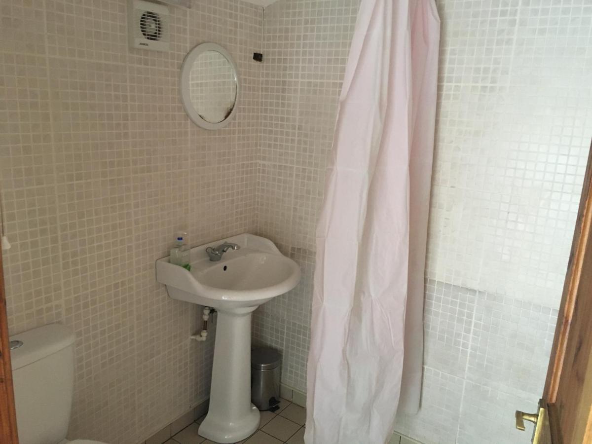 Pantyrathro International Hostel Carmarthen Dış mekan fotoğraf