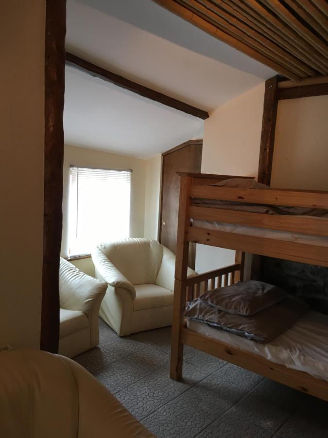Pantyrathro International Hostel Carmarthen Dış mekan fotoğraf